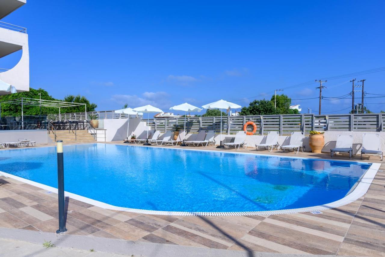 Ivory Hotel Theológos Buitenkant foto